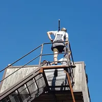 Schütze am Turm auf seine Runde wartend